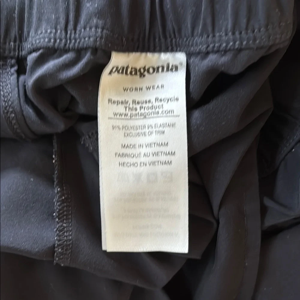 Patagonia Black Jumpsuit with Adjustable Waist and Tapered Legs - Picture 8 of 9